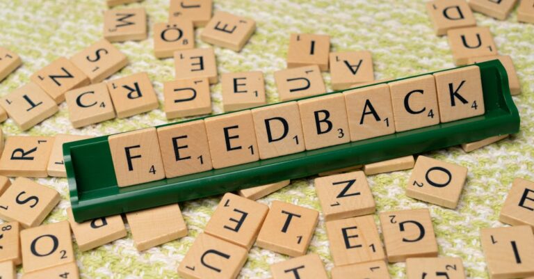 découvrez l'importance des retours clients pour améliorer vos produits et services. apprenez à recueillir, analyser et utiliser efficacement les avis de vos clients afin d'optimiser leur expérience et de renforcer la fidélité à votre marque.
