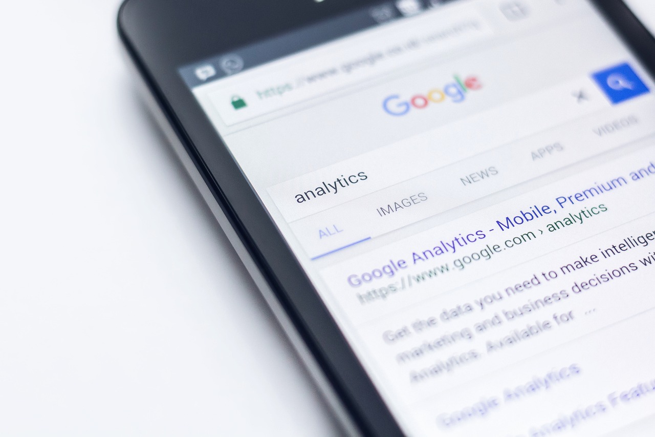 découvrez google analytics, l'outil incontournable pour analyser le trafic de votre site web, comprendre le comportement des utilisateurs et optimiser vos performances en ligne. maximisez votre stratégie digitale grâce à des données précises et des rapports détaillés.