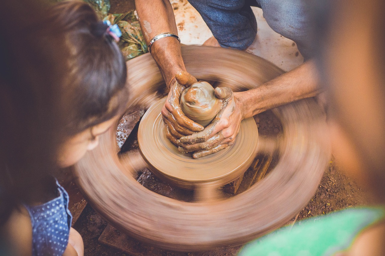 découvrez les soft skills essentiels pour réussir en vente : communication, écoute active, empathie et négociation. développez votre potentiel commercial grâce aux compétences humaines clés recherchées par les employeurs.
